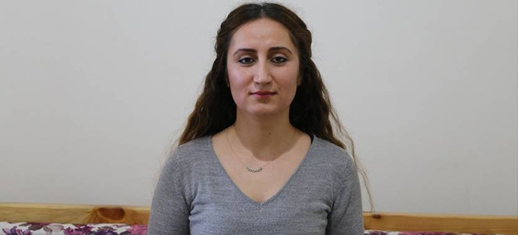 Gazeteci Roza Metina beraat etti