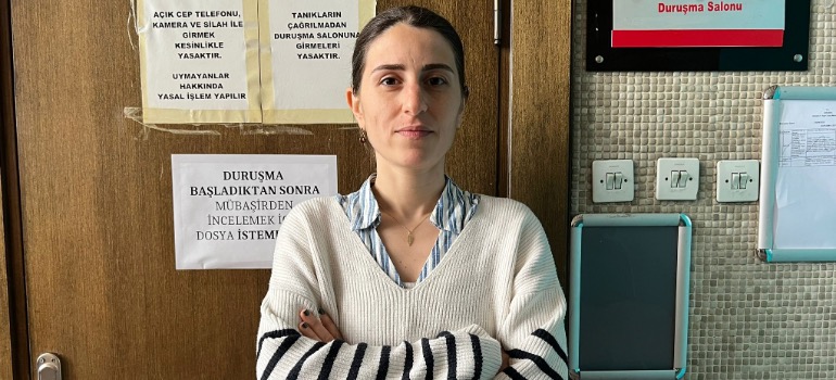 Gazeteci Eylül Deniz Yaşar hakim karşısına çıktı 