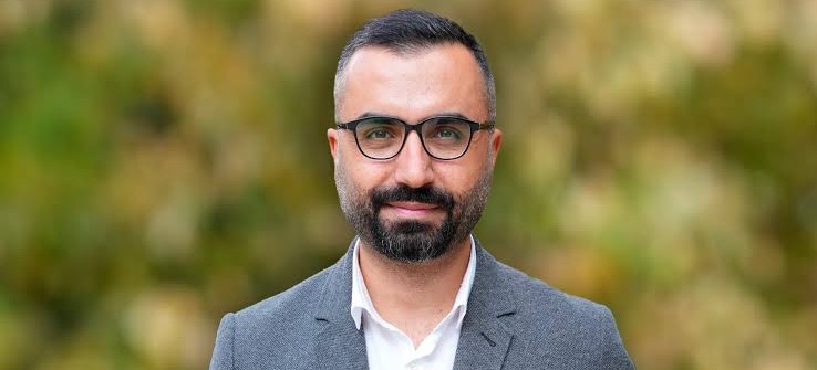 Gazeteci Alican Uludağ yeniden yargılandığı davadan beraat etti