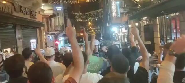 LeMan dergisine karikatür soruşturması: Gözaltılar, saldırı girişimi, erişim engeli