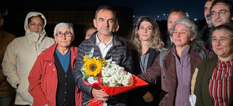 Gazeteci Ercüment Akdeniz tahliye oldu