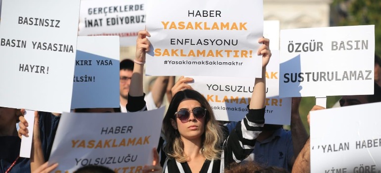 ANALİZ | Dezenformasyon yasası: Gazeteciler 