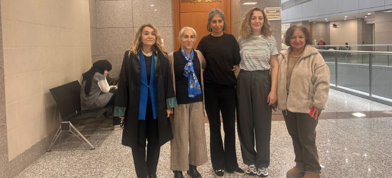 Rabia Naz’ın ölümünü araştıran gazeteciler Canan Coşkun ve Kazım Kızıl hakim karşısına çıktı